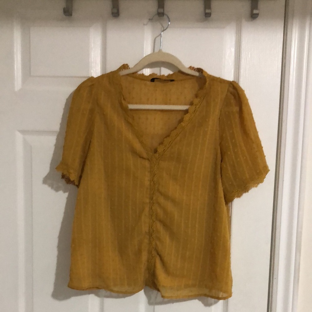SHEIN Yellow Lace Trim Swiss Dot Top - Size US XSmall/US 2 - Picture 1 of 4